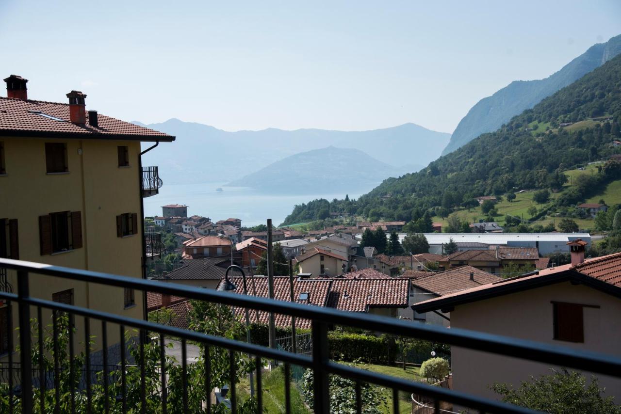 Vila La Casa Di Emy Solto Collina Exteriér fotografie